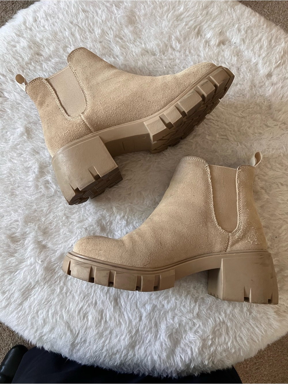 Steve Madden Tan Suede Chunky Chelsea Booties